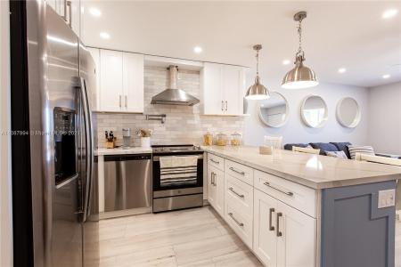 300 Oregon St 204, Hollywood, Florida 33019, USA