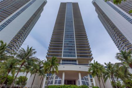 1830 S Ocean Dr 1107, Hallandale Beach, Florida 33009, USA