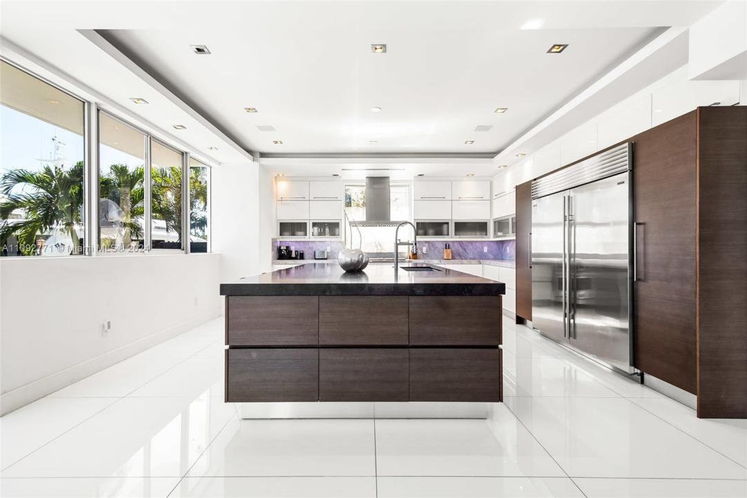 300 Royal Plaza Dr, Fort Lauderdale, فلوريدا 33301, الولايات المتحدة