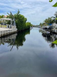 30351 Flamingo Ln, Big Pine, Florida 33043, USA