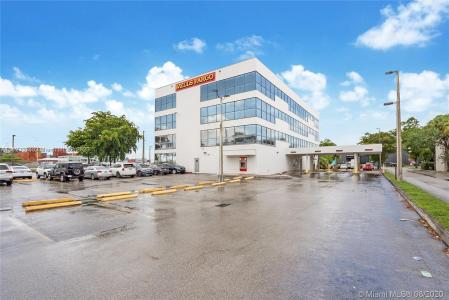 4995 NW 72nd Ave 202, Miami, Florida 33166, USA