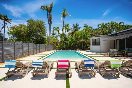 801 Harrison St, Hollywood, Florida 33019, USA