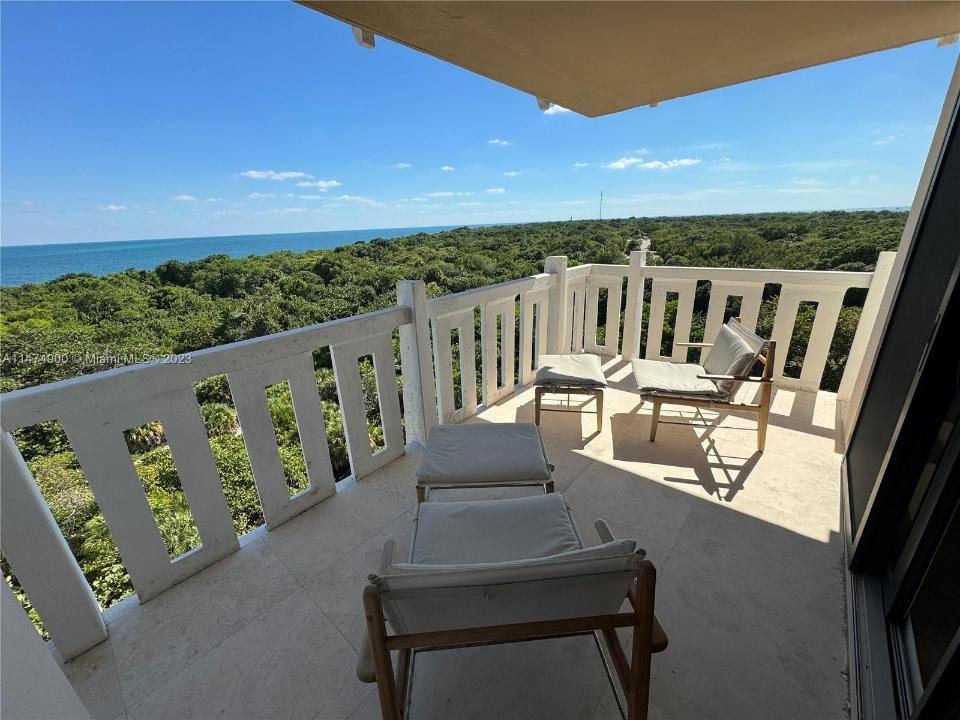 1121 Crandon Blvd D608, Key Biscayne, Florida 33149