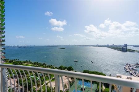 1750 N Bayshore Dr 2401, Miami, Florida 33132, USA