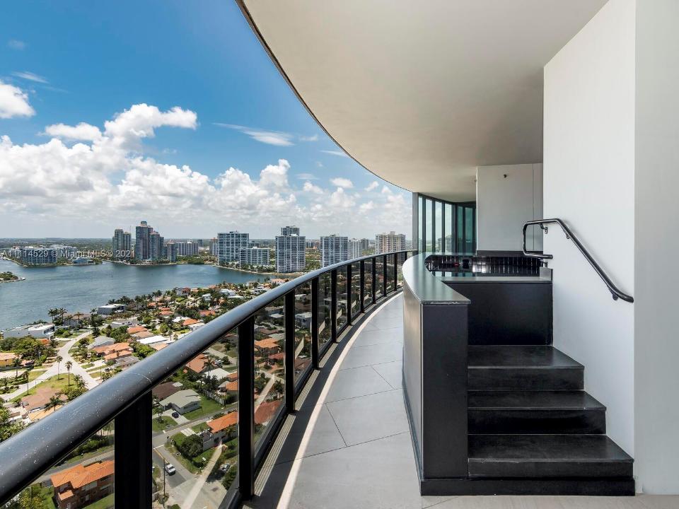 18555 Collins Ave 2503, Sunny Isles Beach, Florida 33160