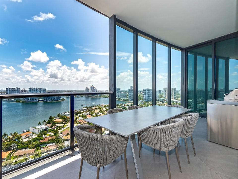 18555 Collins Ave 2503, Sunny Isles Beach, Florida 33160