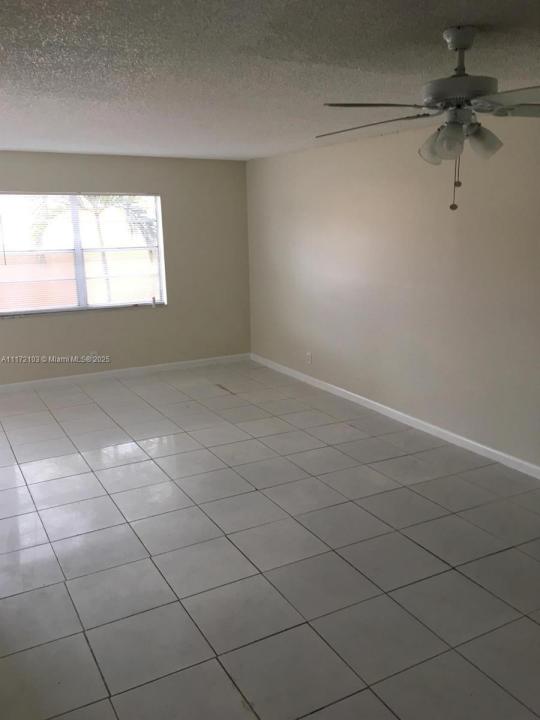 5962 NW 29th Pl 112, Sunrise, Floride 33313, États-Unis