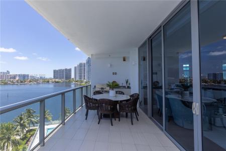 3300 NE 188th St 618, Aventura, Florida 33180, USA