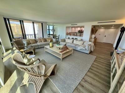1121 Crandon Blvd E1001, Key Biscayne, Florida 33149, USA