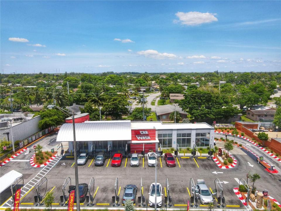 1955 S State Road 7, Fort Lauderdale, Flórida 33317, Estados Unidos