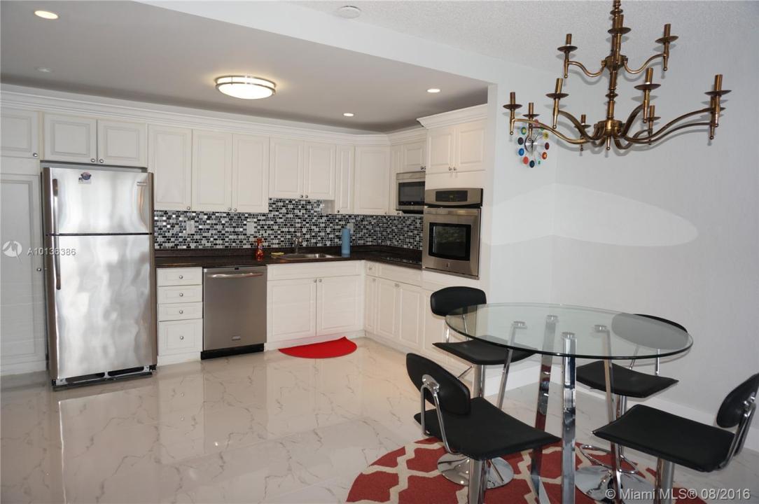 19370 COLLINS AV SEASONAL 1417, Sunny Isles Beach, Floride 33160, États-Unis
