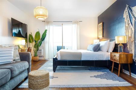 7904 West Dr 812, North Bay Village, Florida 33141, USA