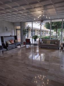 4747 Collins Ave 107, Miami Beach, Florida 33140, USA