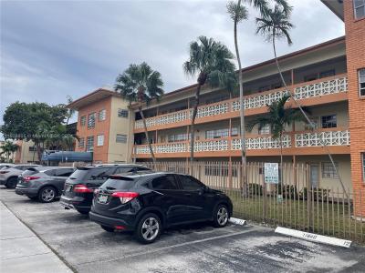 11840 NE 19th Dr 2, North Miami, Florida 33181, USA