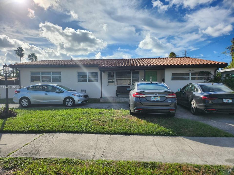 17020 NE 11th Ave, Miami, Florida 33162, Estados Unidos