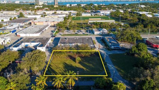 159 NE 64th St, Miami, Florida 33138, USA
