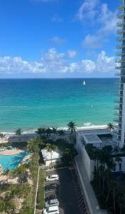 3901 S S Ocean dr PH16O, Hollywood, Florida 33019, USA