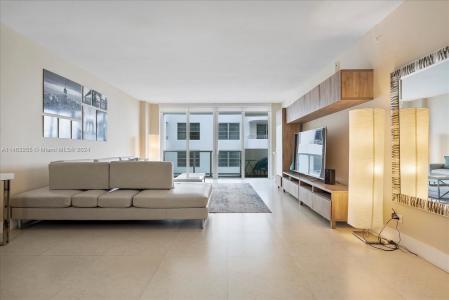 5601 Collins Ave 1514, Miami Beach, Florida 33140, USA