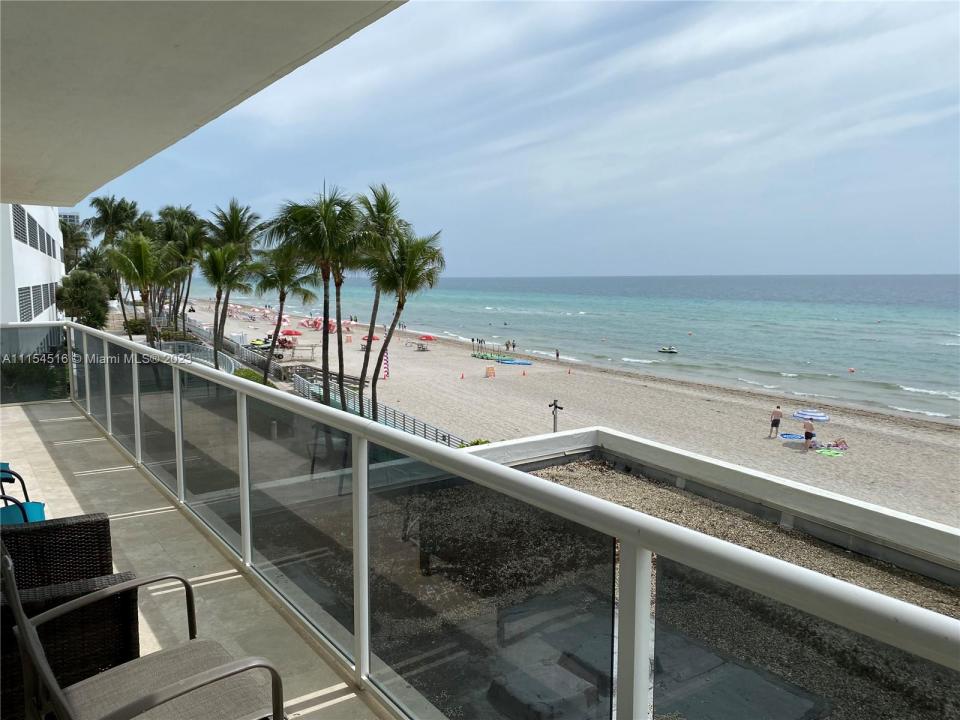 3725 S Ocean Dr 301, Hollywood, Floride 33019, États-Unis