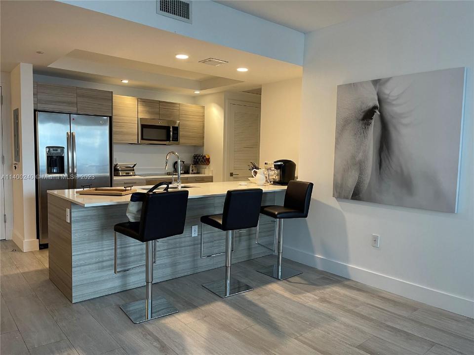 121 NE 34th St 2802, Miami, פלורידה 33137, ארצות הברית של אמריקה