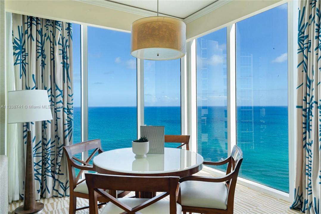 18001 Collins Ave 2009, Sunny Isles Beach, Florida 33160, USA