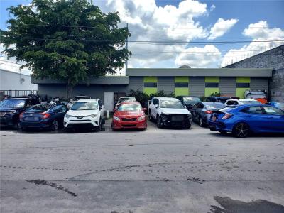 17121 NW 2nd Ct, Miami Gardens, Florida 33169, USA
