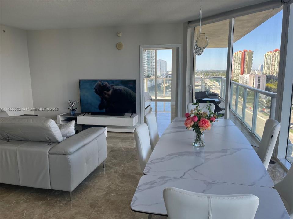 16699 Collins Ave 1207, Sunny Isles Beach, Floride 33160, États-Unis