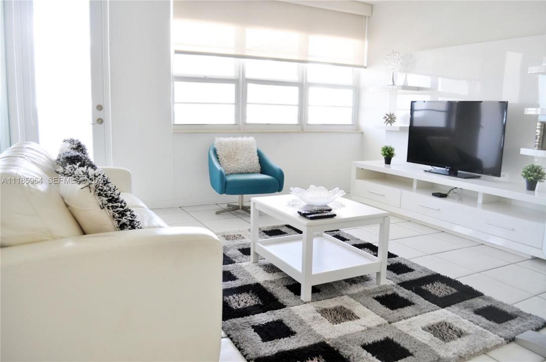 100 Lincoln Rd 910, Miami Beach, Florida 33139, USA