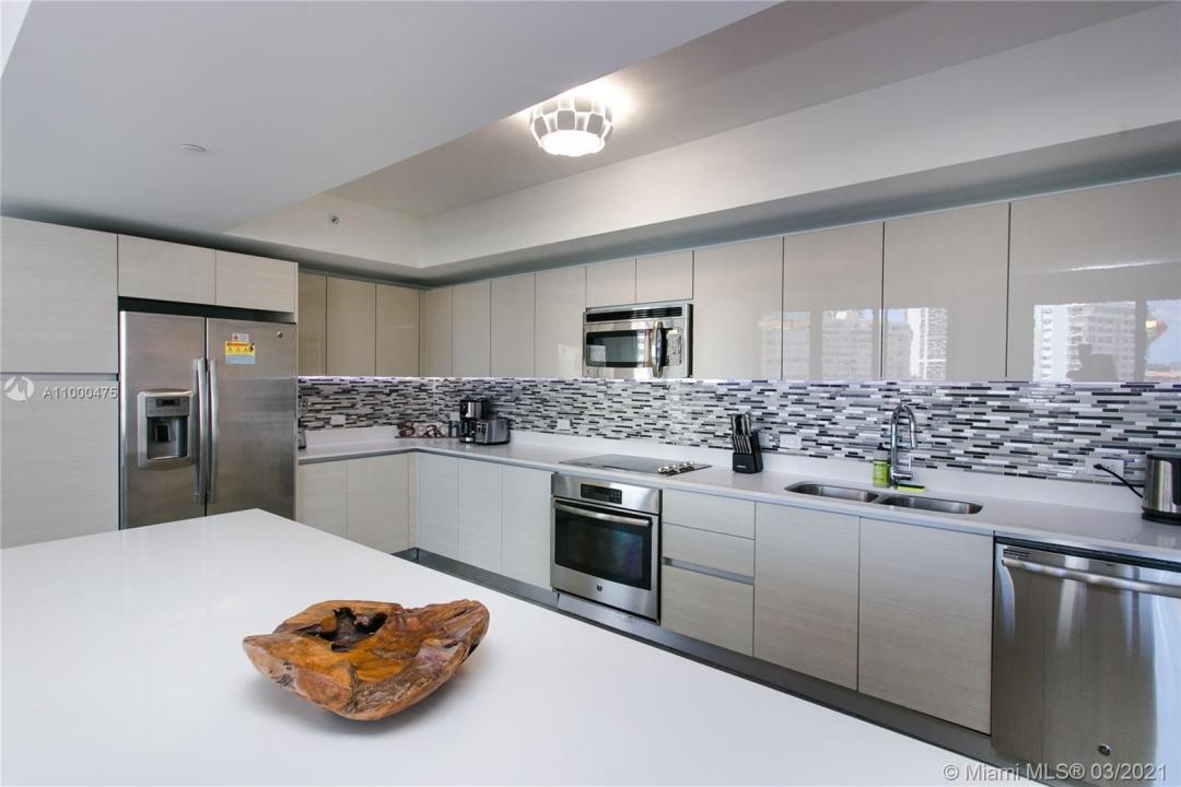 2600 E Hallandale Beach Blvd T2002 SEASONAL, Hallandale Beach, Florida 33009