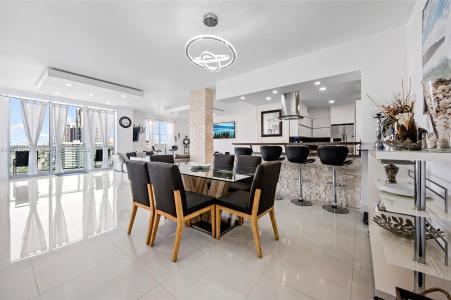 4001 S Ocean Dr PH2, Hollywood, Florida 33019, USA