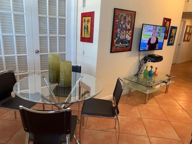 100 Lincoln Rd 1129, Miami Beach, Florida 33139, USA