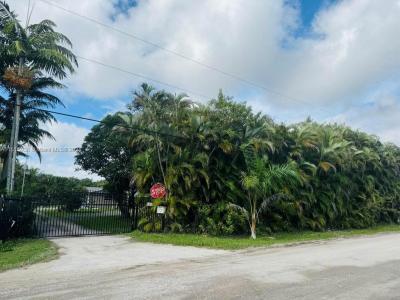 15490 SW 209th Ave, Miami, Florida 33187, USA