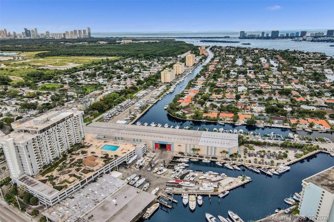 13499 Biscayne Blvd 1513, North Miami, Floride 33181, États-Unis