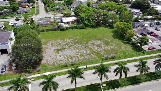 5421 W Hallandale Beach Blvd, West Park, Florida 33023, USA
