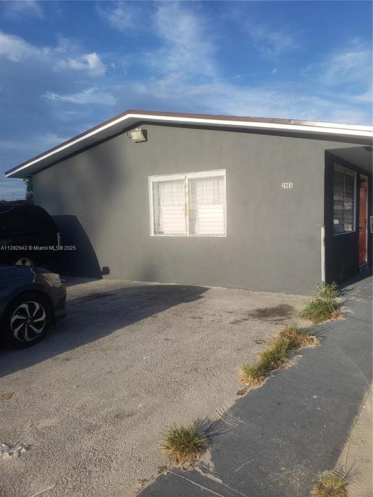 2865 NW 22nd Ave, Miami, フロリダ 33142, アメリカ合衆国