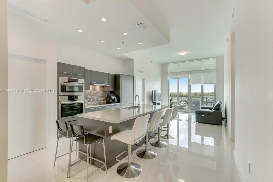7825 NW 107th Ave 816, Doral, Florida 33178, Stati Uniti