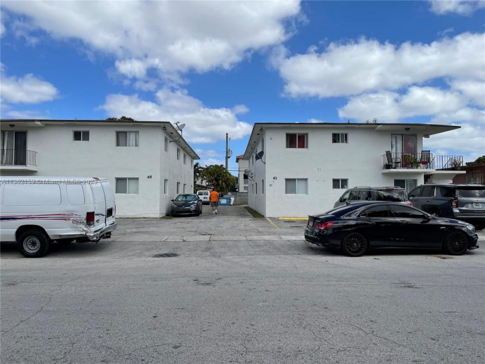 61 W 13th St, Hialeah, Floride 33010, États-Unis
