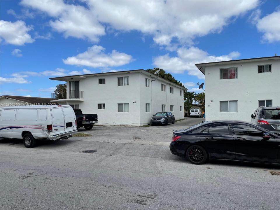 61 W 13th St, Hialeah, Floride 33010, États-Unis
