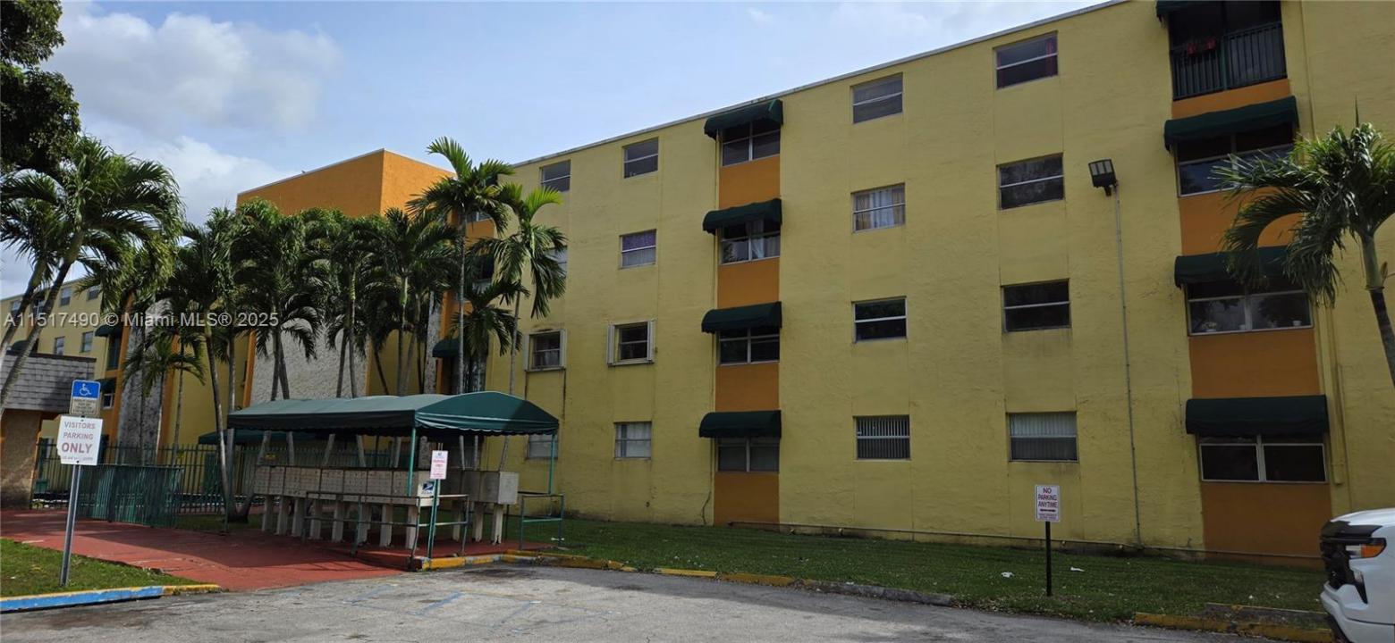 606 W 81st St 117, Hialeah, Floride 33014, États-Unis