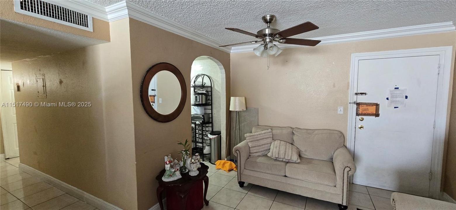 606 W 81st St 117, Hialeah, Floride 33014, États-Unis