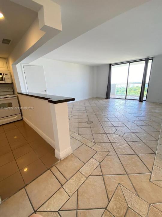 13499 Biscayne Blvd 1505, North Miami, Flórida 33181, Estados Unidos