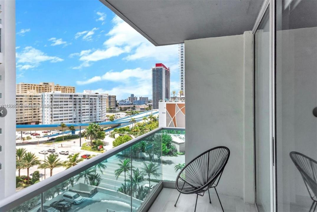 4001 S Ocean Dr 9F, Hollywood, フロリダ 33019, アメリカ合衆国