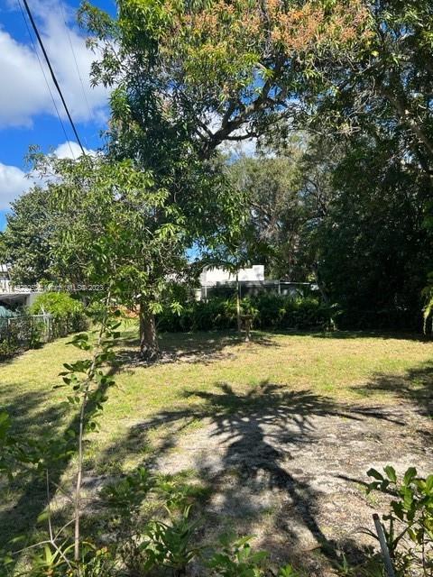 821 NE 120th St, Biscayne Park, Floride 33161, États-Unis