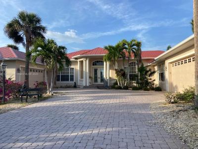 1524 Columbian Drive, Punta Gorda, Florida 33950