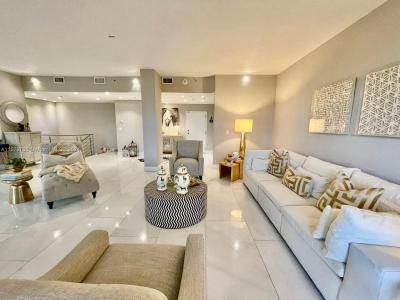 20225 NE 34th Ct 2716, Aventura, Florida 33180, USA