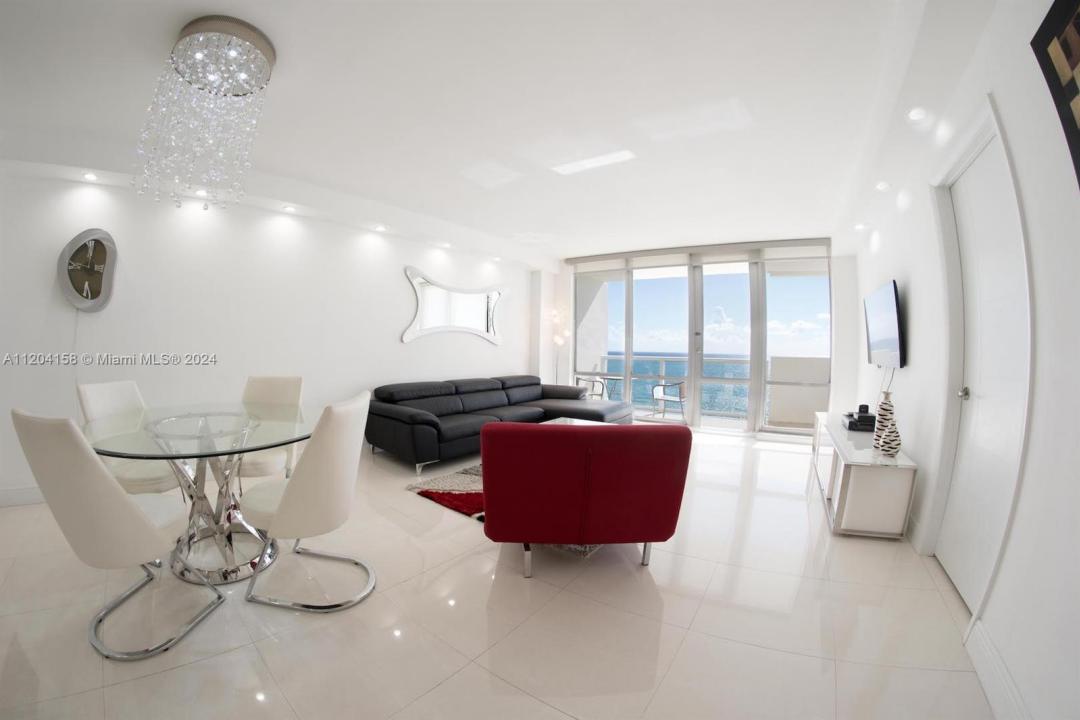 5601 Collins Ave 1603, Miami Beach, Florida 33140, USA