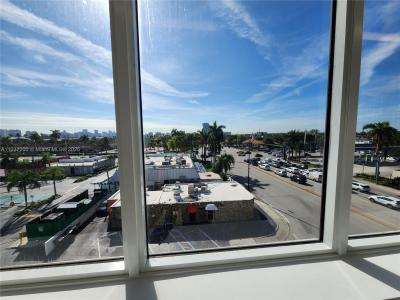 100 N Federal Hwy, Hallandale Beach, Florida 33009, USA