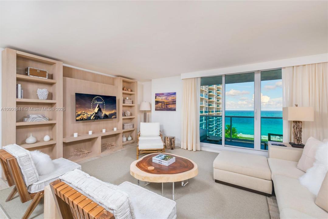 102 24 ST 1040, Miami Beach, Floride 33139, États-Unis
