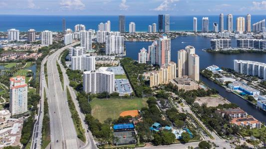 3300 NE 191st St 817, Aventura, Florida 33180, USA