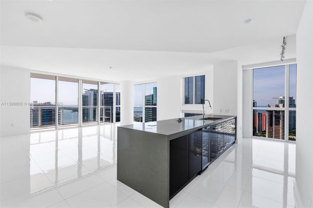 1080 Brickell Ave 3900-3901, Miami, Flórida 33131, Estados Unidos